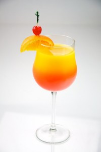 picture of a Tequila Sunrise in a glass